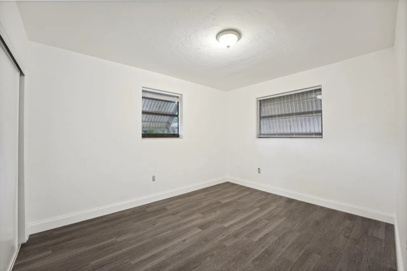 Building Photo - 6144 SW 30th St