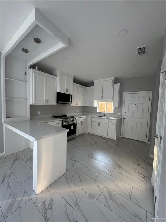 Building Photo - 11 Elsham Ave