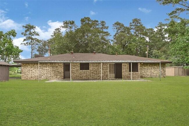 Building Photo - 1231 Country Ln