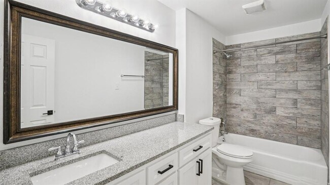 Building Photo - 3855 Crest Cove Cir