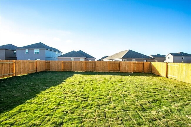 Building Photo - 19024 Quiet Range Dr