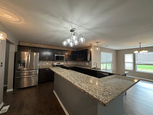 Building Photo - 1864 Westridge Dr
