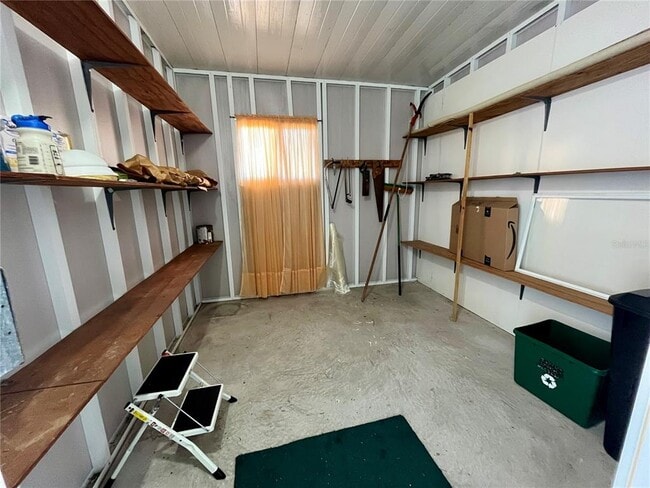 Building Photo - 10614 Hayden Ave