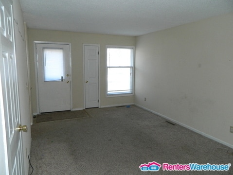 Building Photo - 2 bedroom duplex for Rent