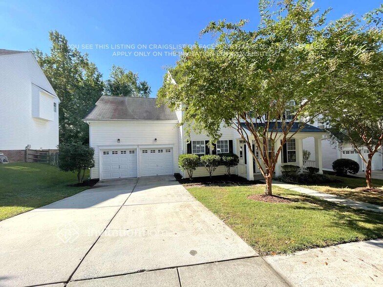 Building Photo - 12231 Fullerton Ct