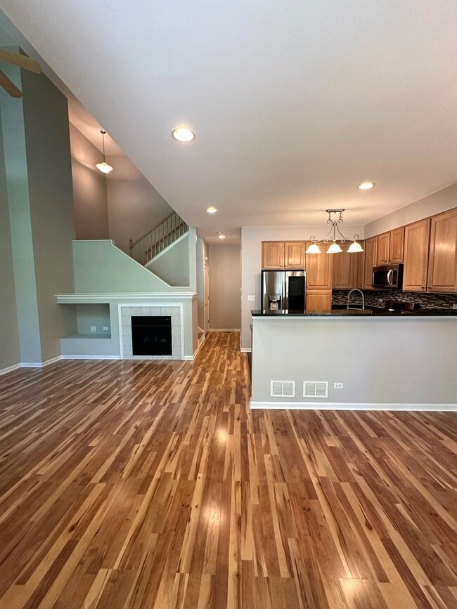 Building Photo - 1282 Walnut Glen Dr