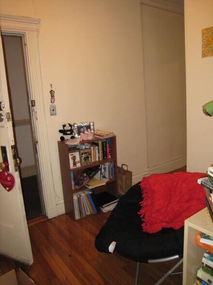 Building Photo - 52 Charlesgate E