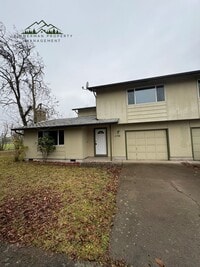 Building Photo - 1132-1134 9th St Springfield, OR 97477