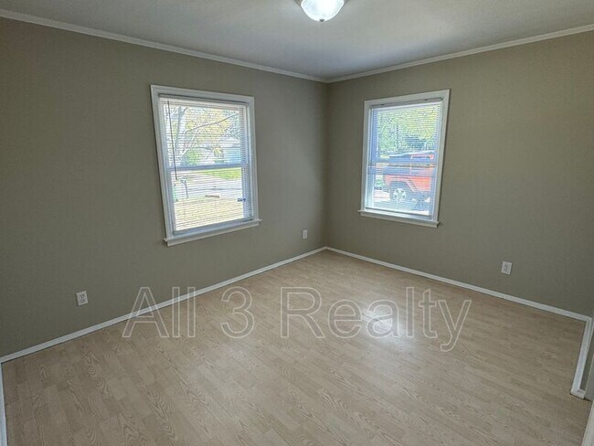 Building Photo - 1236 Noremac Rd