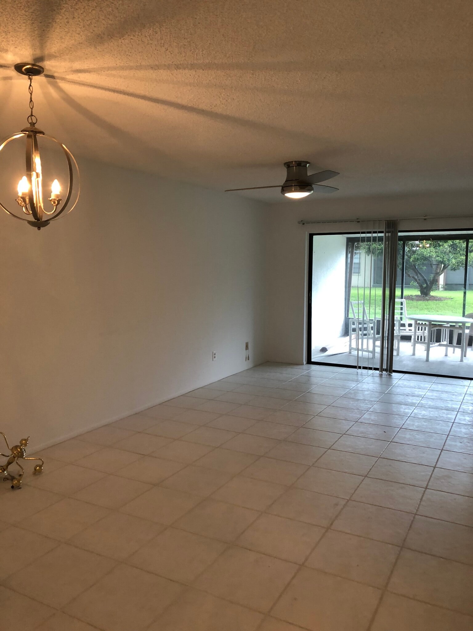 Building Photo - 6010 Indrio Rd