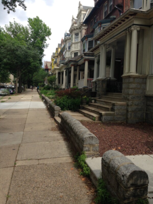 Building Photo - 4242 Spruce St