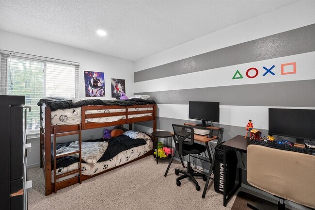Building Photo - 4830 S Richfield Cir