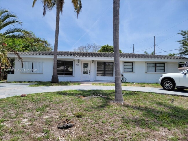 Primary Photo - 485 NE 34th St