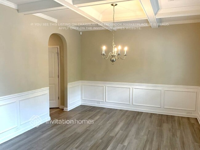 Building Photo - 2400 Braelin Loop