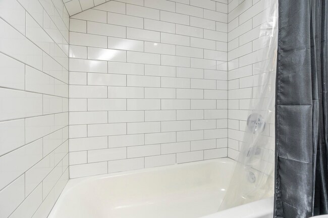 Building Photo - Charming, Fully Furnished Kenwick Rental | $1,250 mo