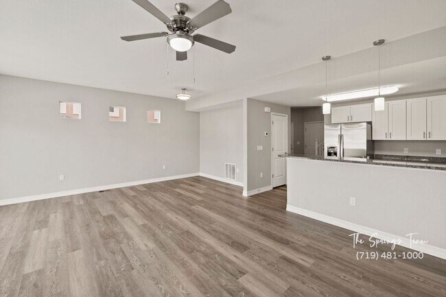 Building Photo - 756 Brambleberry Hts