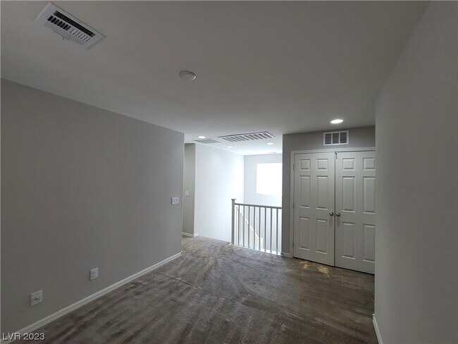 Building Photo - 10449 Forked Run St