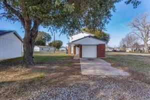 Building Photo - 1833 Pelican Dr N