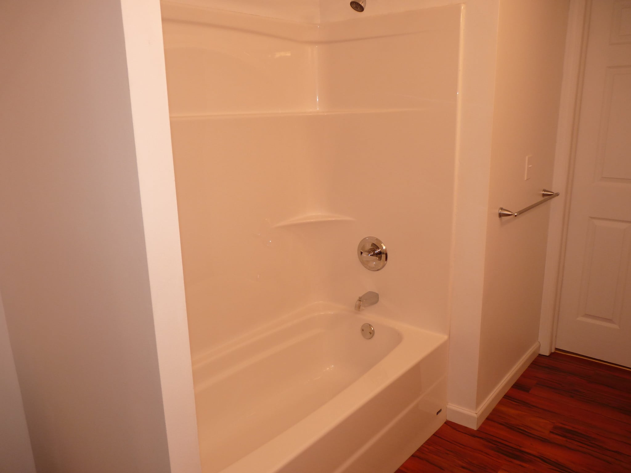 Building Photo - 724 Greenlawn Rd