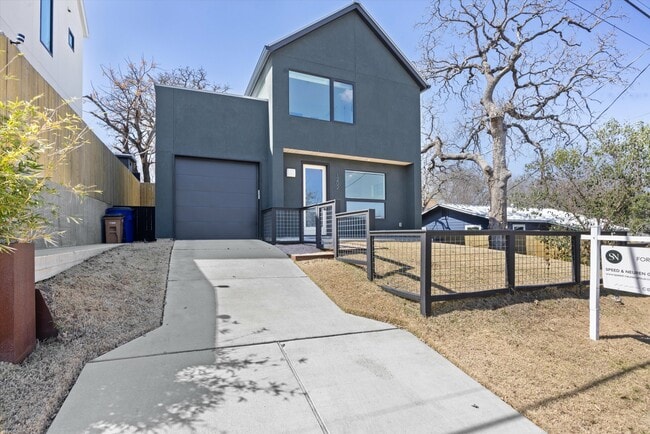 Building Photo - 1202 Greenwood Ave
