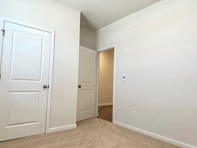 Building Photo - BRAND NEW HOME IN HOPKINS