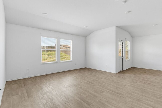 Building Photo - 325 Jacquard Ct
