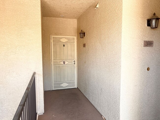 Building Photo - 7135 S Durango Dr