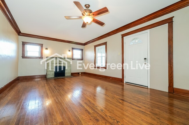 Building Photo - 1420 S 33 St