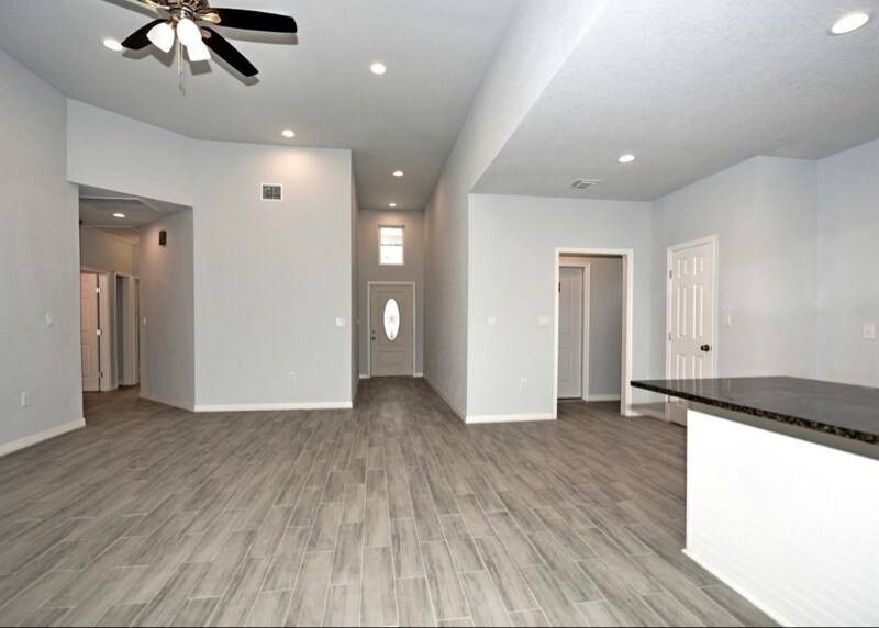 Building Photo - 6738 Tehama Gate