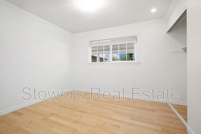 Building Photo - 4840 Coco Palm Dr