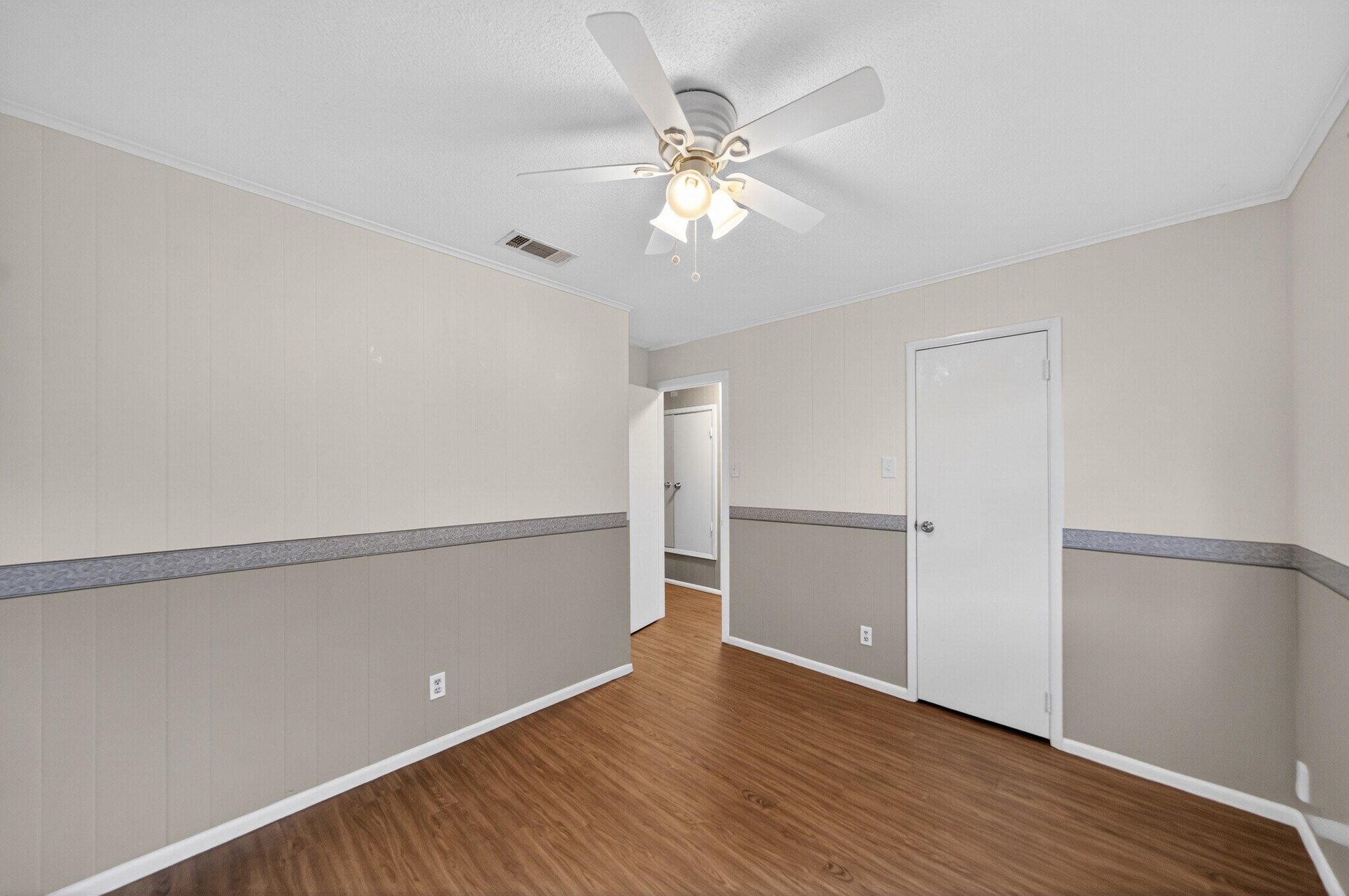 Building Photo - 1511 Milam Dr