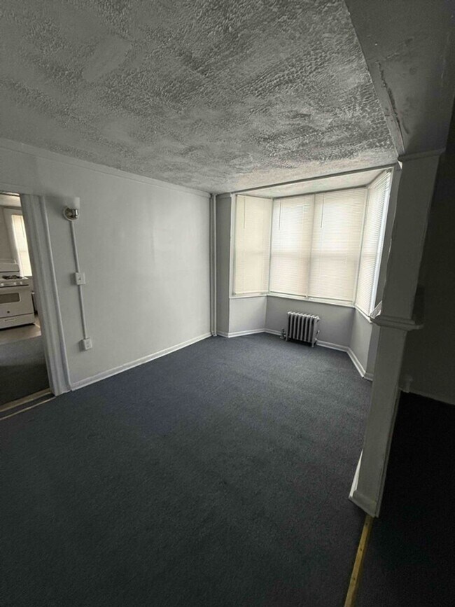 Building Photo - Charming 1-Bedroom Apartment in West Scranton – $1,050/Month