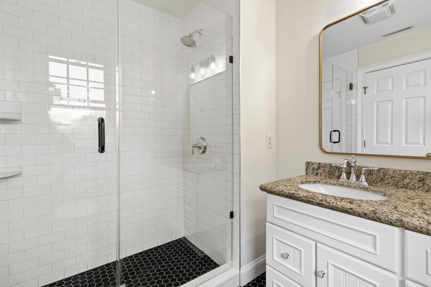 Master Bath Finishing Example - 100 Castle Ave