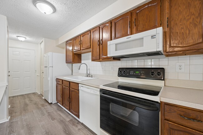 Building Photo - 501 Heather Ridge Dr
