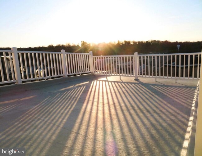 Building Photo - 5206 Ridge Ave