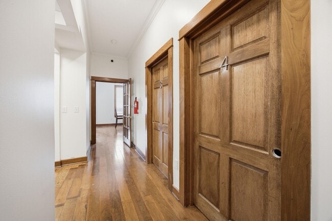 Building Photo - 823 McCallie Ave