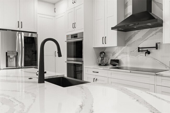 Building Photo - 663 Charrice Pl