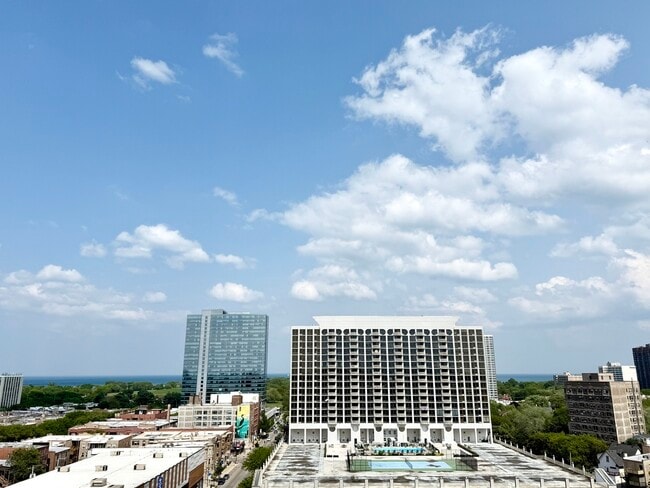 Building Photo - 4350 N Broadway