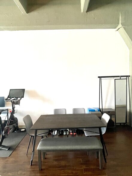 Building Photo - 511 N Broad St