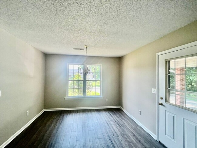 Building Photo - Pintail Ct #12 &amp; #14