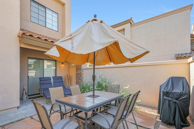 Building Photo - 7639 E Indian Bend Rd