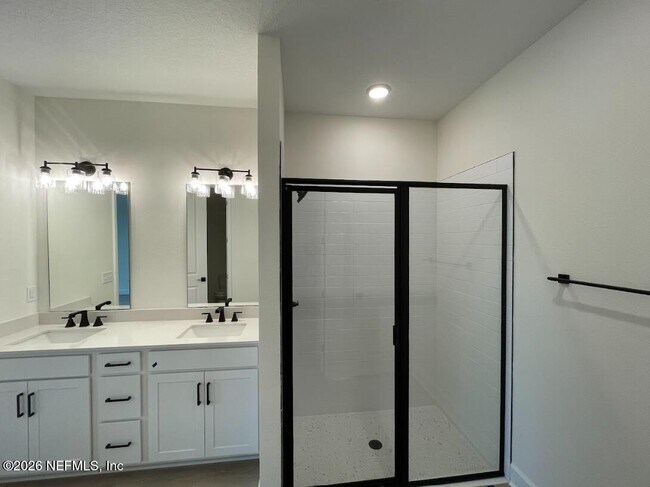 Building Photo - 3415 Auvenshine Wy