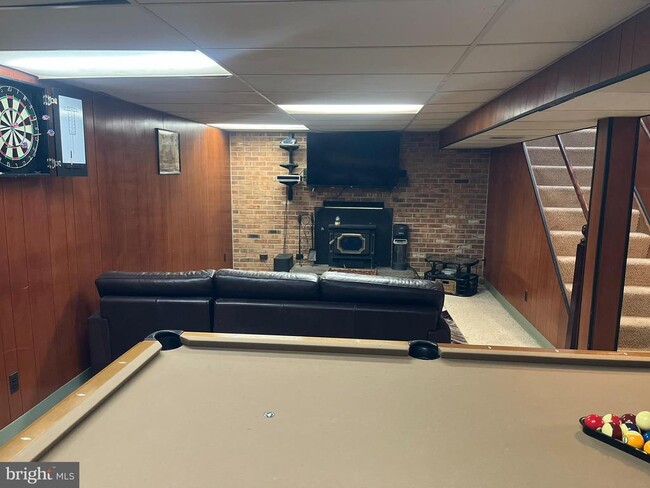 Building Photo - 3806 Byxbee Rd