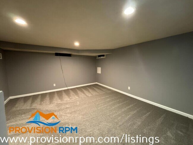 Building Photo - 2227 Southorn Rd