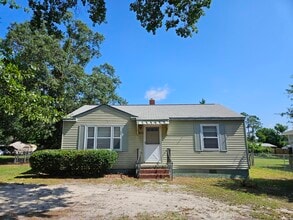 Building Photo - 3211 Alpine Rd