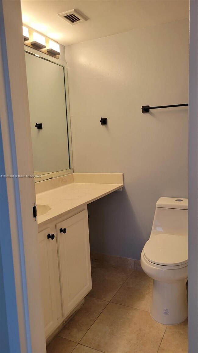 Building Photo - 2020 NE 135th St