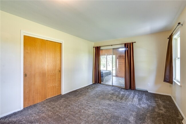 Building Photo - 4017 Bellaire Ln