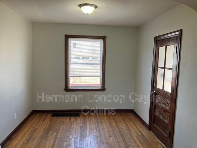 Building Photo - 6207 Tyndall Dr