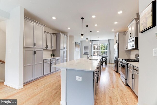 Building Photo - 4418 Fair Lakes Ct