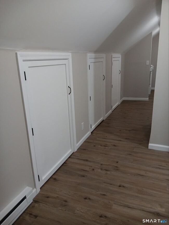 Building Photo - 282 Ward St